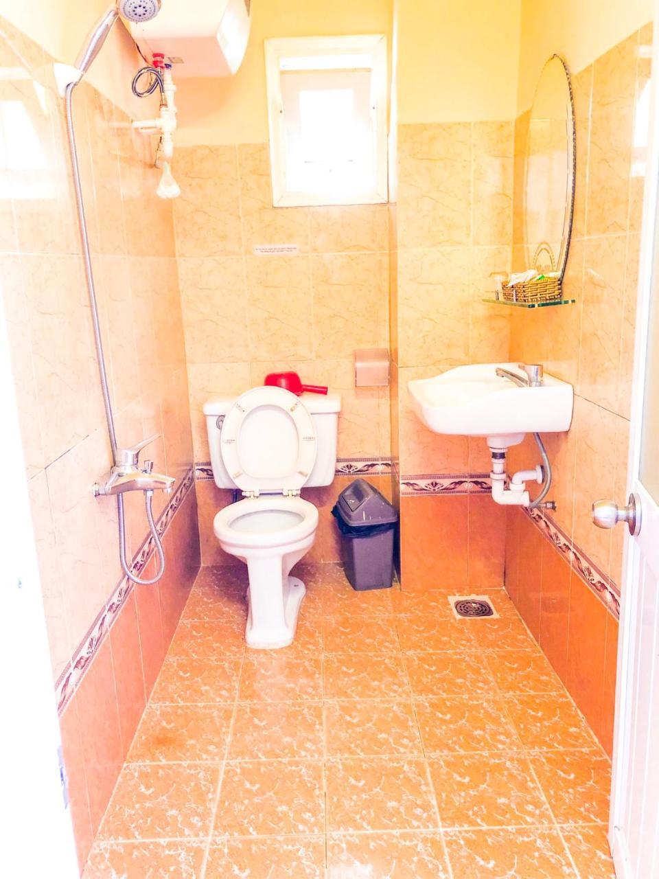 Hai Quyen Hotel Dalat Luaran gambar